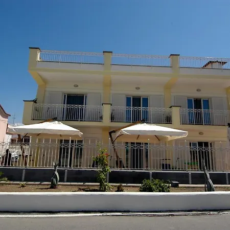 Venustas Park Hotel *