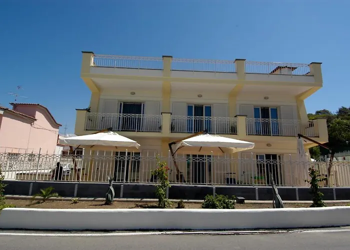 Venustas Park Hotel *