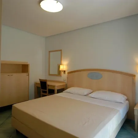 Venustas Park Hotel