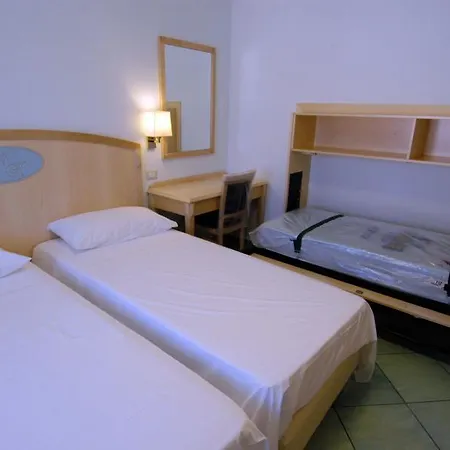 Venustas Park Hotel Guest house *